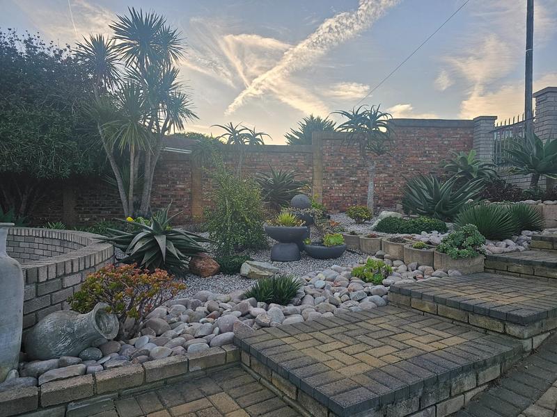 3 Bedroom Property for Sale in Dana Bay Western Cape